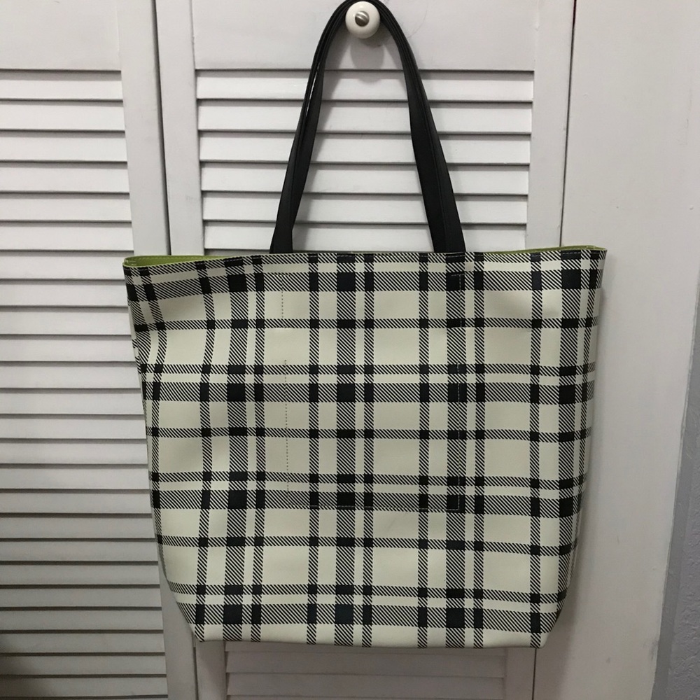 Victoria’s Secret tote